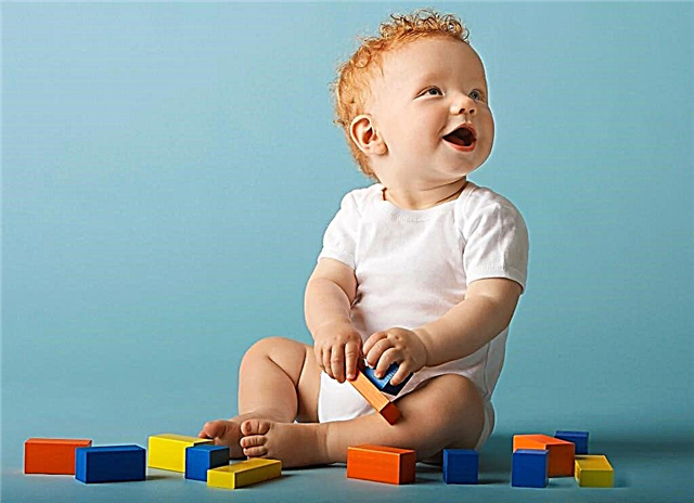 Spil med et barn fra 10 måneder