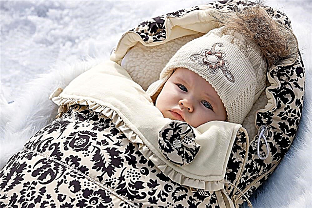 Phong bì mùa đông cho trẻ sơ sinh