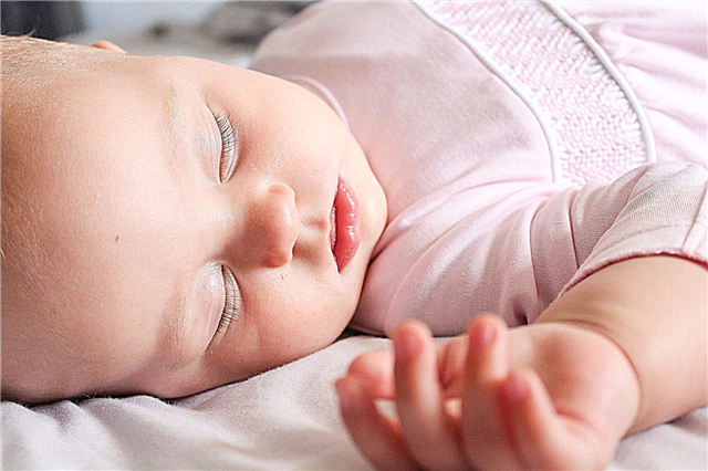 Koliko naj otrok spi pri 9 mesecih