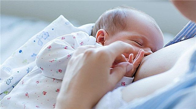 Kolik by mělo dítě spát po 2 měsících