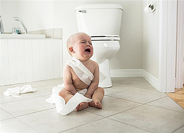 Constipation in a 7-11 month old baby - causes and types