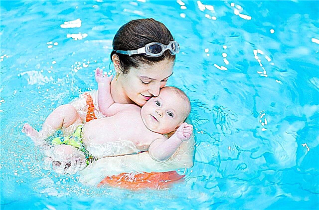 Piscina para bebês - natação precoce para bebês