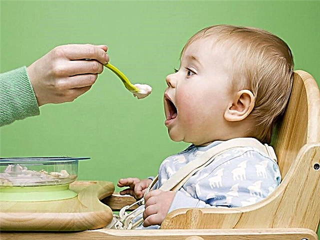 Quand introduire les pommes de terre dans les aliments complémentaires lors de l'allaitement d'un nouveau-né