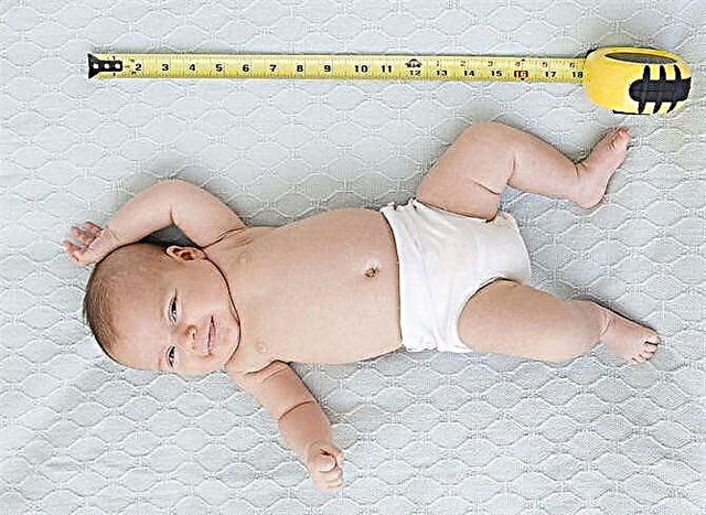 Hvor mange cm vokser en nyfødt baby om en måned