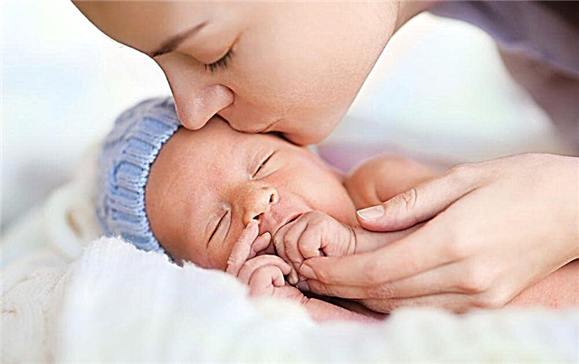 Kā pamodināt jaundzimušo barošanai