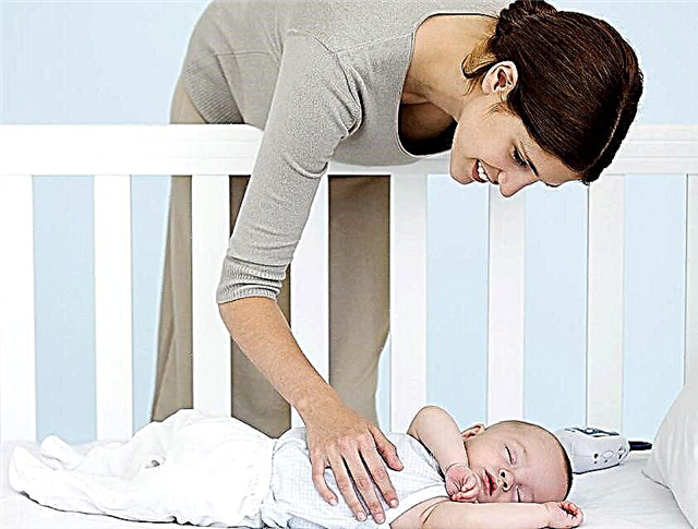 Hoe de slaap van een baby overdag te verlengen - mogelijke manieren