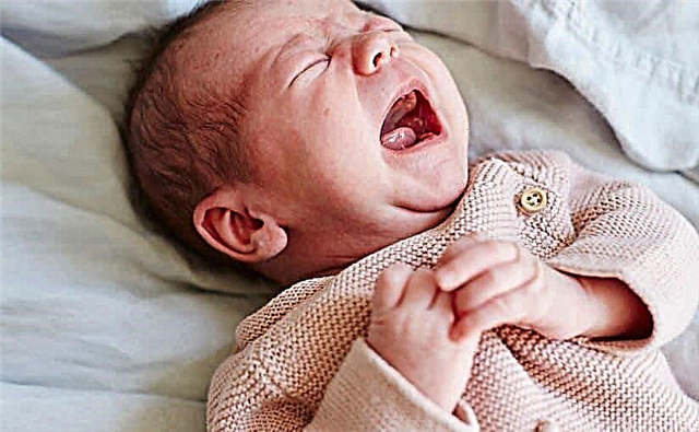 Hvorfor gråter et barn før sengetid - grunner
