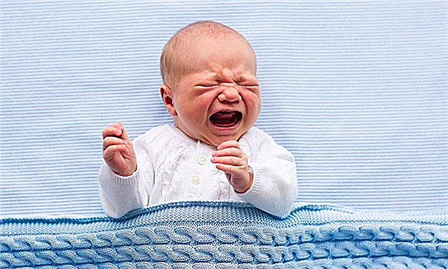Waarom huilt een baby constant gedurende 2 maanden?
