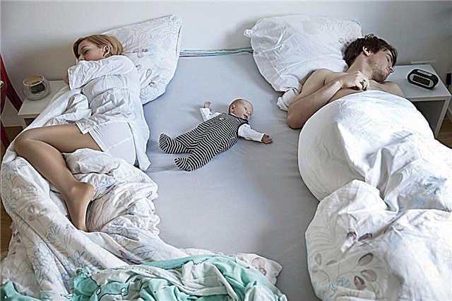 Sådan afvænner du et barn fra at sove med deres forældre - mulige måder