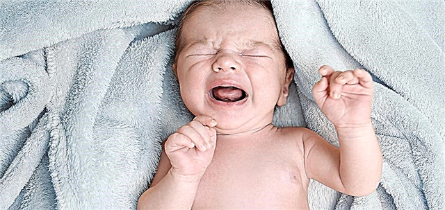 Varför sover ett nyfött barn rastlöst på natten?