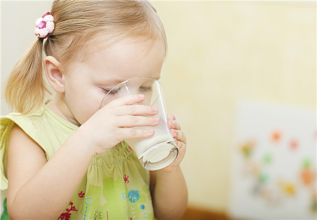 Cow's milk for babies - at what age can you give