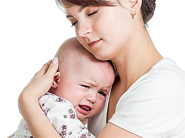 Spedbarnhoste uten feber, rennende nese - hva skal jeg gjøre for foreldrene