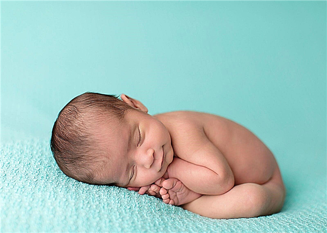 शिशु के शरीर में कितनी हड्डियाँ होती हैं, उनमें वयस्क की तुलना में अधिक क्यों होते हैं