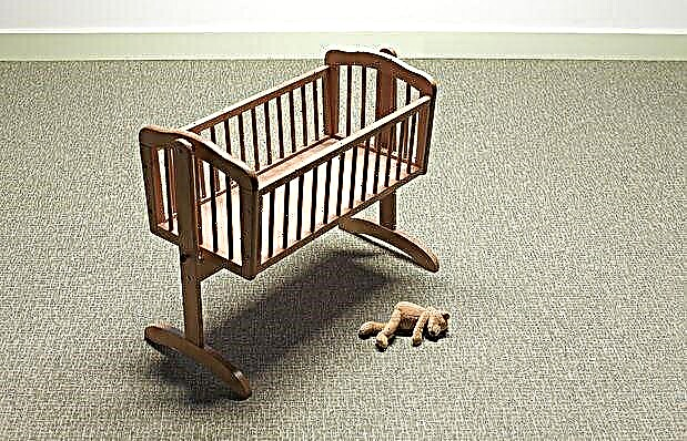 Infant rocking cot - baby cot