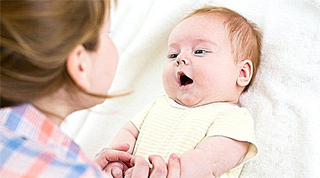 親が赤ちゃんのハミングとゴロゴロをスピーチに変える6つの方法