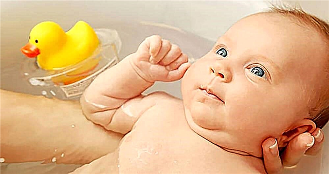 10 important rules for bathing a newborn baby and reviews of bathing products
