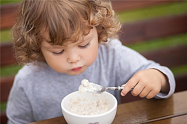 Quando introdurre il porridge di latte negli alimenti complementari e quali è meglio scegliere?