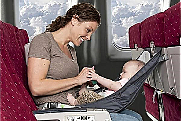 Skrydis su kūdikiu lėktuvu
