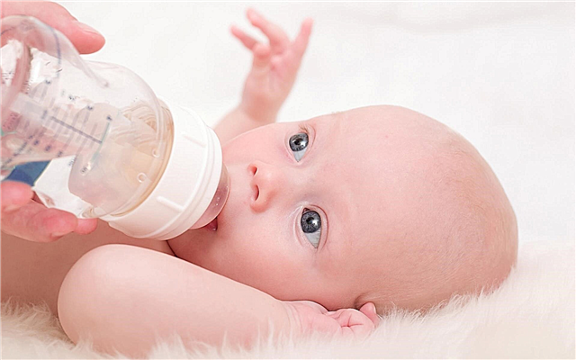 Funktioner och volym i magen hos en nyfödd