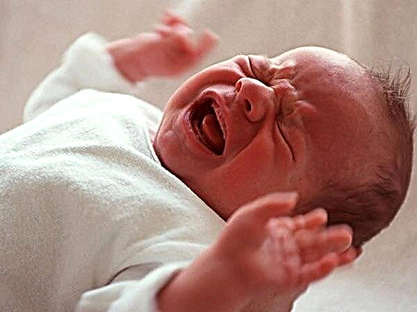Skala APGAR: menguraikan skor bayi baru lahir dalam jadual