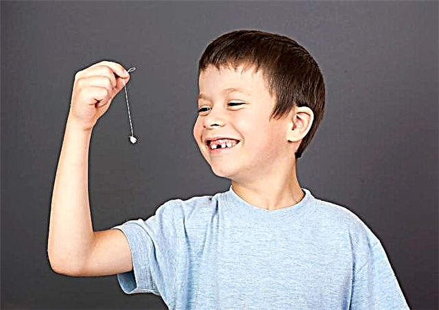 집에서 아이의 치아를 뽑는 방법?