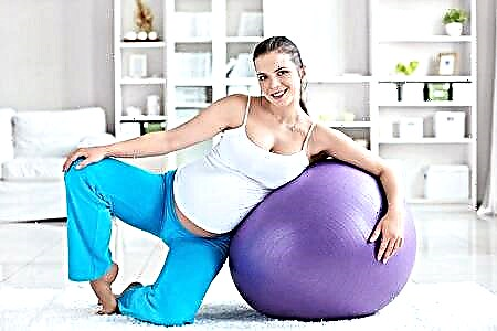 Gymnastics for pregnant women in the 3rd trimester