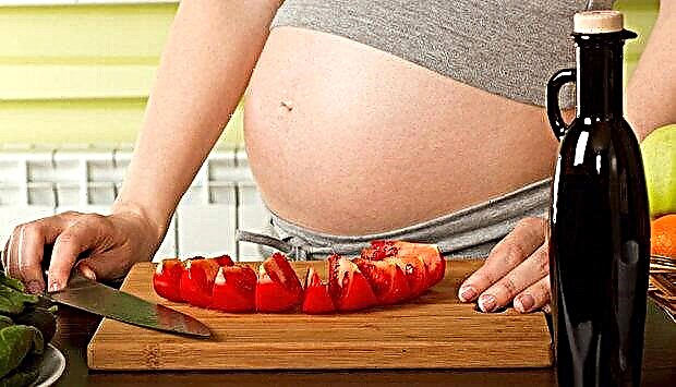 妊娠中のトマト：使用規則、利点と害