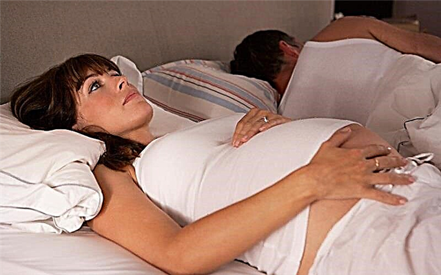 هل الرضا عن النفس خطير أثناء الحمل؟