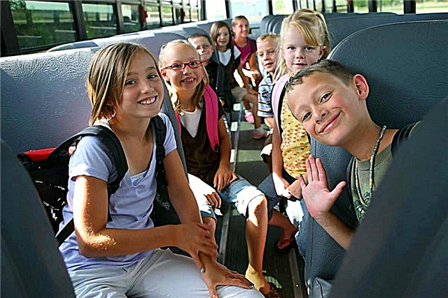 Grunnleggende regler for oppførsel i offentlig transport for skolebarn