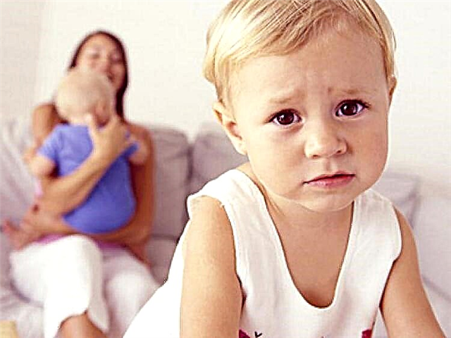 ¿Qué pasa si los niños están celosos de los padres del otro?