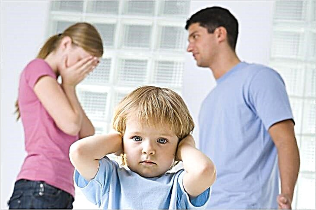 How to tell your child about divorce and get through this period? Psychologist's advice