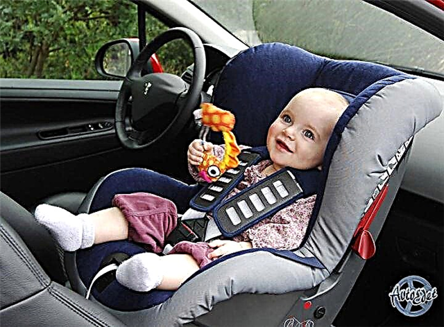 Rules for the carriage of a child in the front seat 