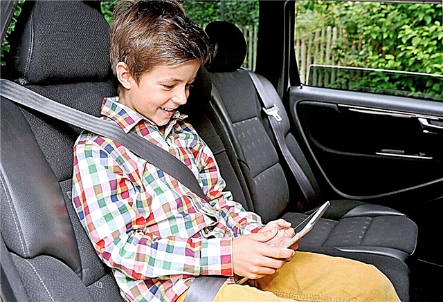 I hvilken alder kan et barn ride uden bilsæde?