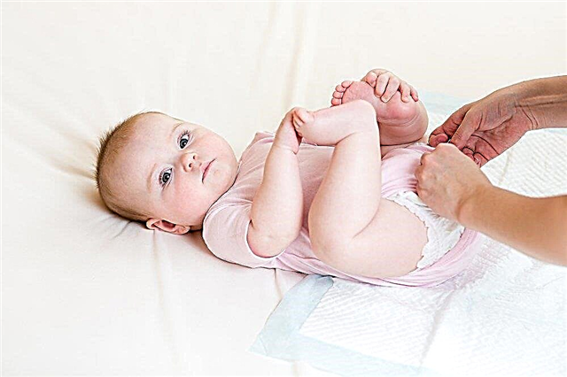 How to change a diaper correctly and how often should you do it?