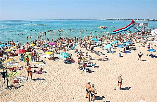Krimin parhaat hiekkarannat lapsiperheille