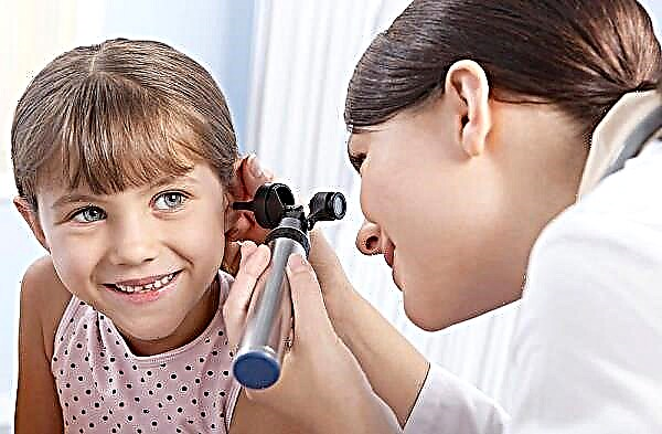 Síntomas y tratamiento de la escrófula detrás de las orejas en niños.