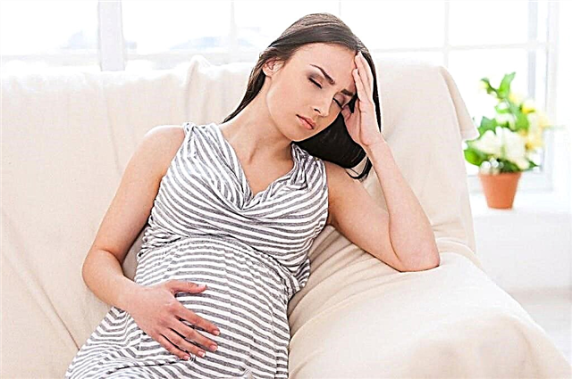 Varför kan det finnas spotting under förlossningen och vad ska man göra?