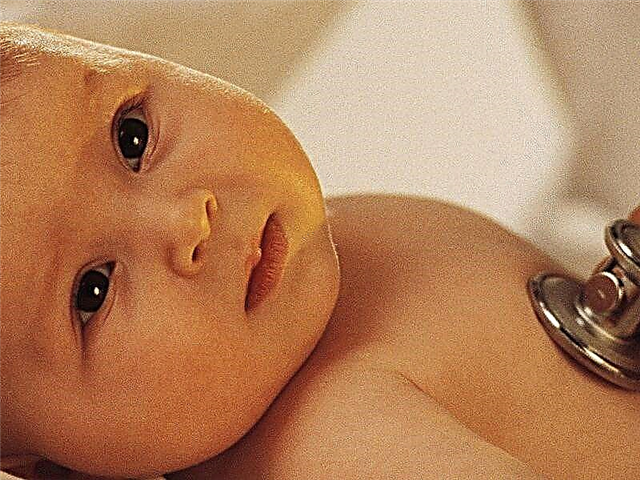 Sintomas de bronquite em bebês (tratamento)