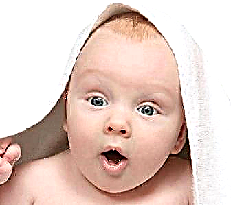 Сеча немовляти: який нормальний колір і запах у сечі новонародженого