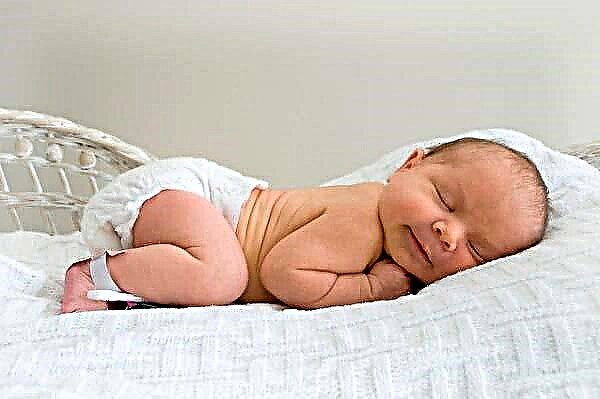 ¿Puede un recién nacido dormir boca abajo? Bebé durmiendo boca abajo: pros y contras