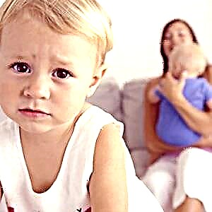 Perché il bambino più grande è geloso del più giovane? Cosa dovrebbero fare i genitori?