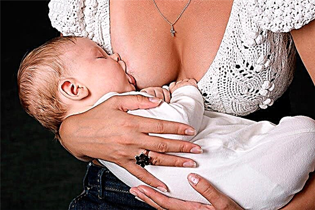 Vragen over borstvoeding: 10 feiten die een jonge moeder moet weten