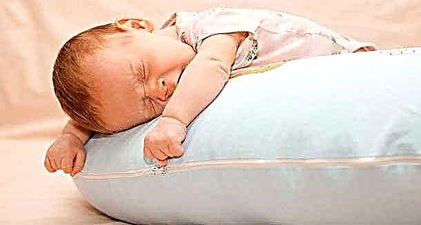 Пет често срещани родителски грешки, които пречат на бебето да спи